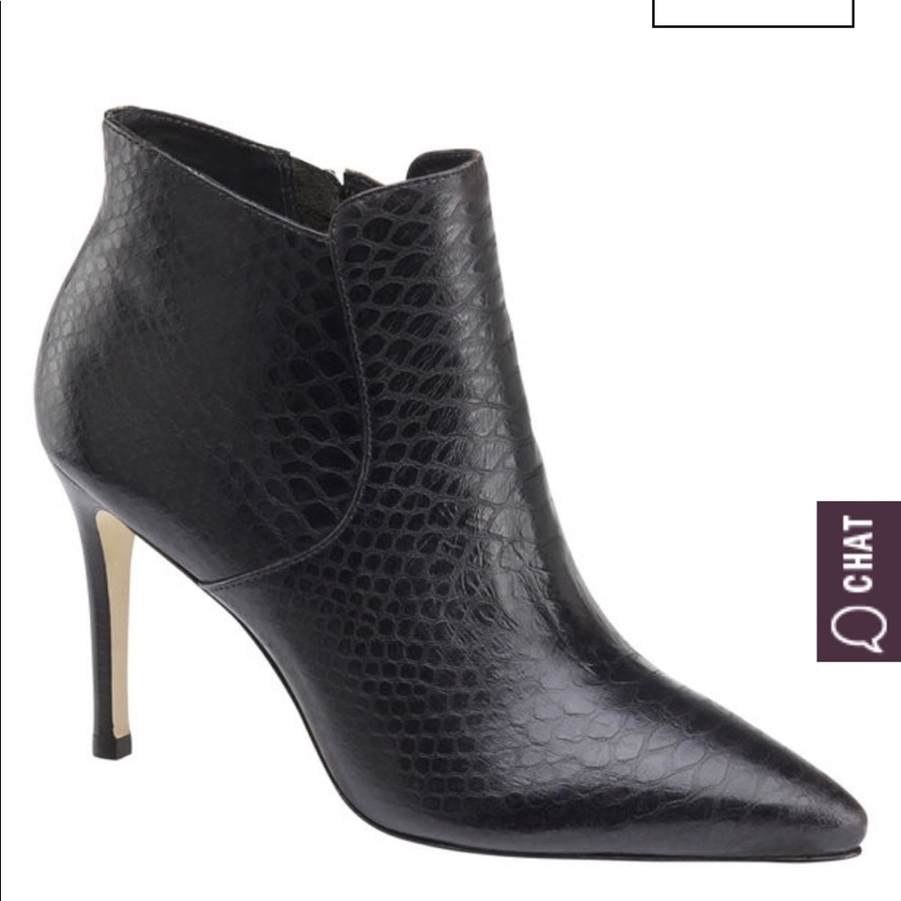 Johnston & Murphy Snake Skin Heeled Textured Boot